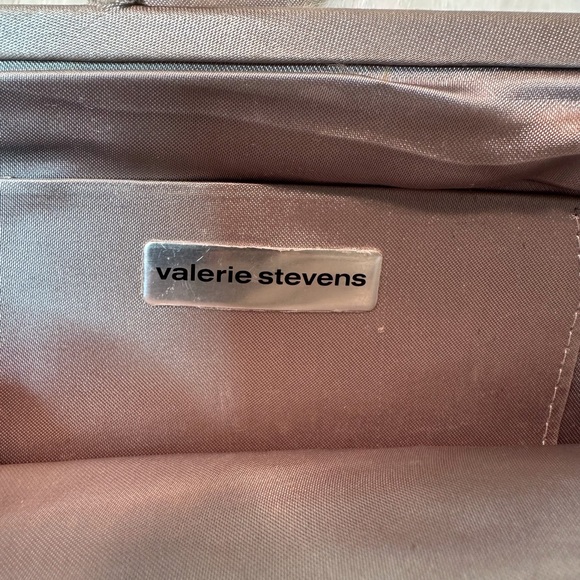 Beaded Valerie Stevens clutch - Picture 5 of 9